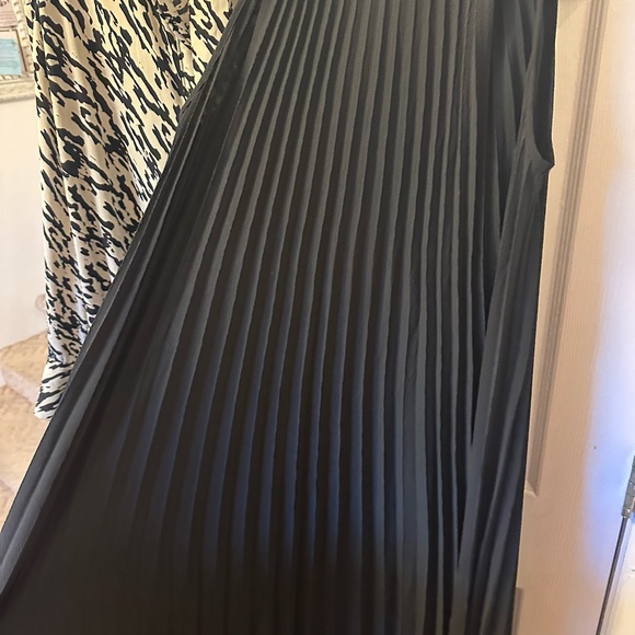 Size XXL dress bundle - Picture 2 of 6